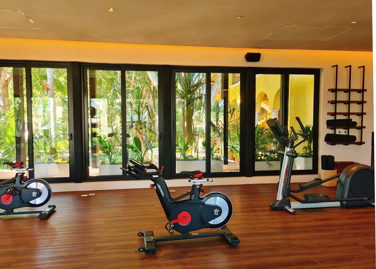 fitness center Hacienda